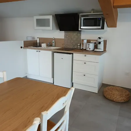 Studio-cabine Au Calme Proche De Nimes *