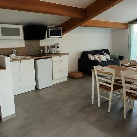 Studio-cabine Au Calme Proche De Nimes Bouillargues