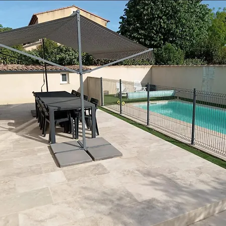 Appartement Studio-cabine Au Calme Proche De Nimes